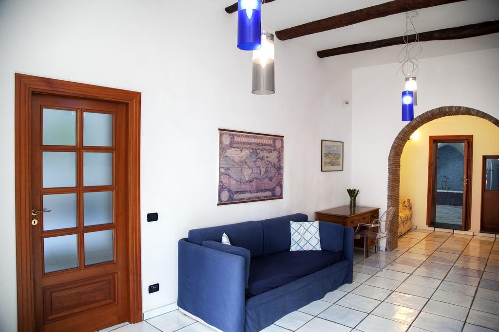 Caprino B&B Gaeta Bagian luar foto